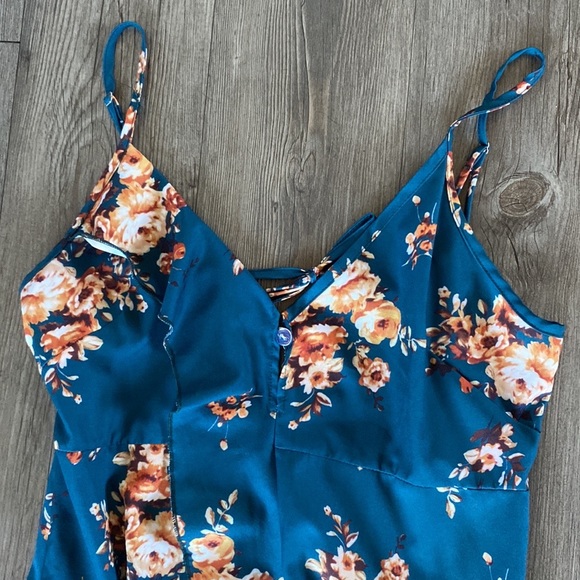 Flower Dress - size L & size M - Picture 5 of 14